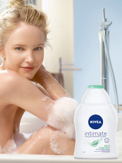 Гель для интимной гигиены NIVEA 7000 3515 Intimate Mild Comfort с маслом жожоба молочной кислотой и экстрактом