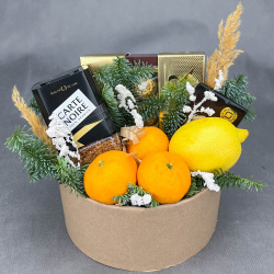 Цветы Гранд Флора 3997 Сладкая зима  коробка со сладостями Состав:Уменьшенный: