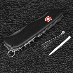 Нож перочинный Victorinox Picknicker  сталь X55CrMo14 рукоять Cellidor® черный