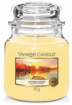 Свеча средняя в стеклянной банке Yankee Candle Осенний закат 1631616E 