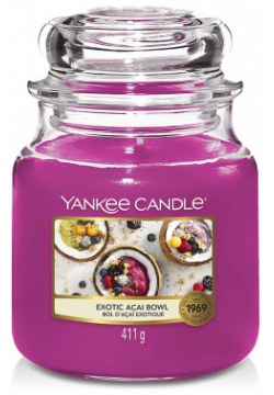 Свеча средняя в стеклянной банке Yankee Candle Экзотические ягоды 1630355E 