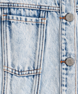 Куртка джинсовая укороченная голубая для девочки Button Blue (134)