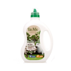 BioMio Bio Soft  Кондиционер для белья с эфирным маслом эвкалипта 1000 мл 1509 02