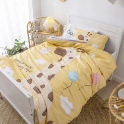 Комплект детского постельного белья Wonne Traum стандарт "Giraffe" для малышей