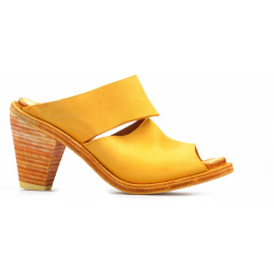 Yellow Leather Heels Guidi 2002/2005T These shoes are manufactured with