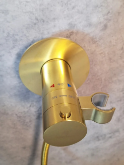 Гигиенический душ AltroBagno Beni aggiuntivi BM 060403 OrSp с термостатом  золотой матовый