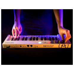 MIDI клавиатура Arturia  KeyStep White