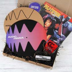 Подарочный набор с виниловой пластинкой Audiomania  аксессуарами ДЛЯ АУДИОФИЛА саундтреком к фильму Криминальное чтиво