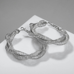 Серьги кольца Queen fair 604954 «Стардаст» крученые  цвет серебро