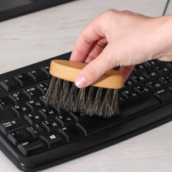Щетка для клавиатуры компьютера  8 5×3×1 6 см 22 пучка натуральный конский волос No brand 05569870