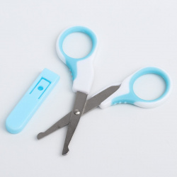 Детский маникюрный набор: безопасные ножницы с колпачком  щипчики пилочка от 0 мес цвет голубой Крошка Я 0540558