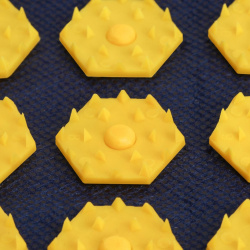 Ипликатор  коврик основа спанбонд 140 модулей 28 × 64 см цвет темно синий/желтый ONLITOP 07061045
