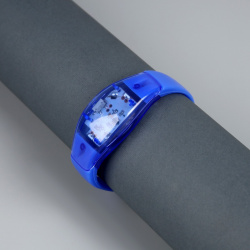 Светодиодный браслет синий  батарейки cr2016х2 свечение синее Luazon Lighting 08812906