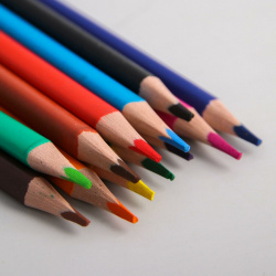 Цветные карандаши в тубусе  12 цветов трехгранные смешарики 01024890
