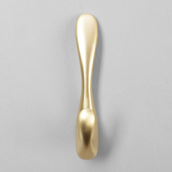 Крючок мебельный cappio heel  двухрожковый сатиновое золото 013062476