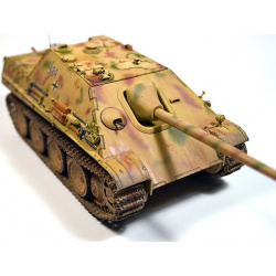 Звезда Сборная модель Немецкий истребитель танков Ягдпантера 5042з