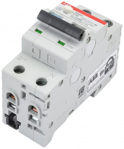 Автоматический выключатель дифференциального тока ABB  2CSR255080R1164
