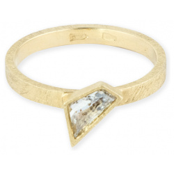 Kintsugi Jewelry Кольцо Fragile rose из золота с бриллиантом 111726