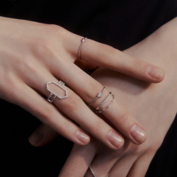 GreenDiamonds Плетеное кольцо сердце из белого золота с розовым бриллиантом 462733