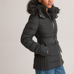 Куртка стеганая короткая с капюшоном и ремешком 50 (FR)  56 (RUS) черный LaRedoute 350269919