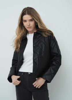 Укороченная стёганая куртка из экокожи  Черный O`Stin LJ666SO02 99